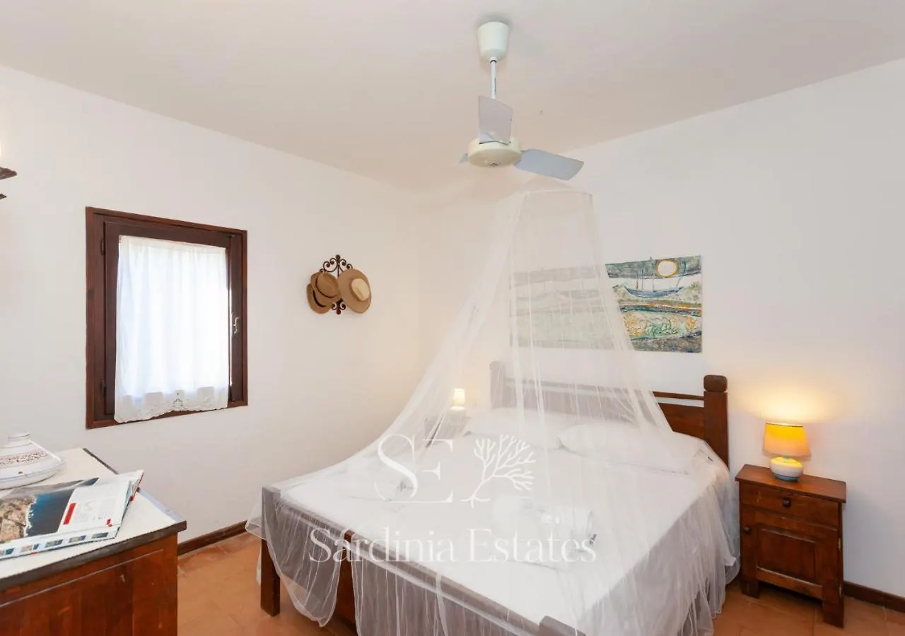 Villa Sandalia - 10M To The Beach San Teodoro  0*, San Teodoro (Sardinia) Italia